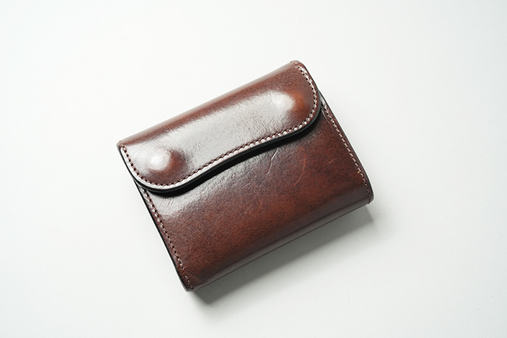 【希少】ワイルドスワンズ 三つ折り財布 イーノ 旧ロゴ サドルプルアップ 本革tomoの財布コーナー